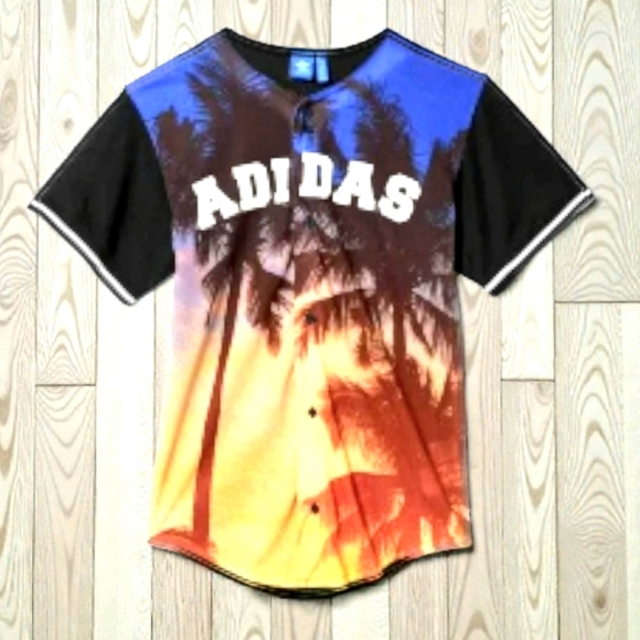Adidas Vintage Unisex Short Sleeve JerseyMedium Tropical Palms Like New!!
